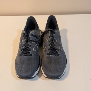 Mens New Balance running shoes, size 8.5 NWOT